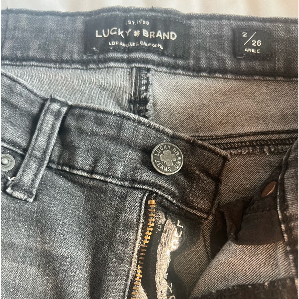 Lucky Brand size 2 dark gray wide legged jeans